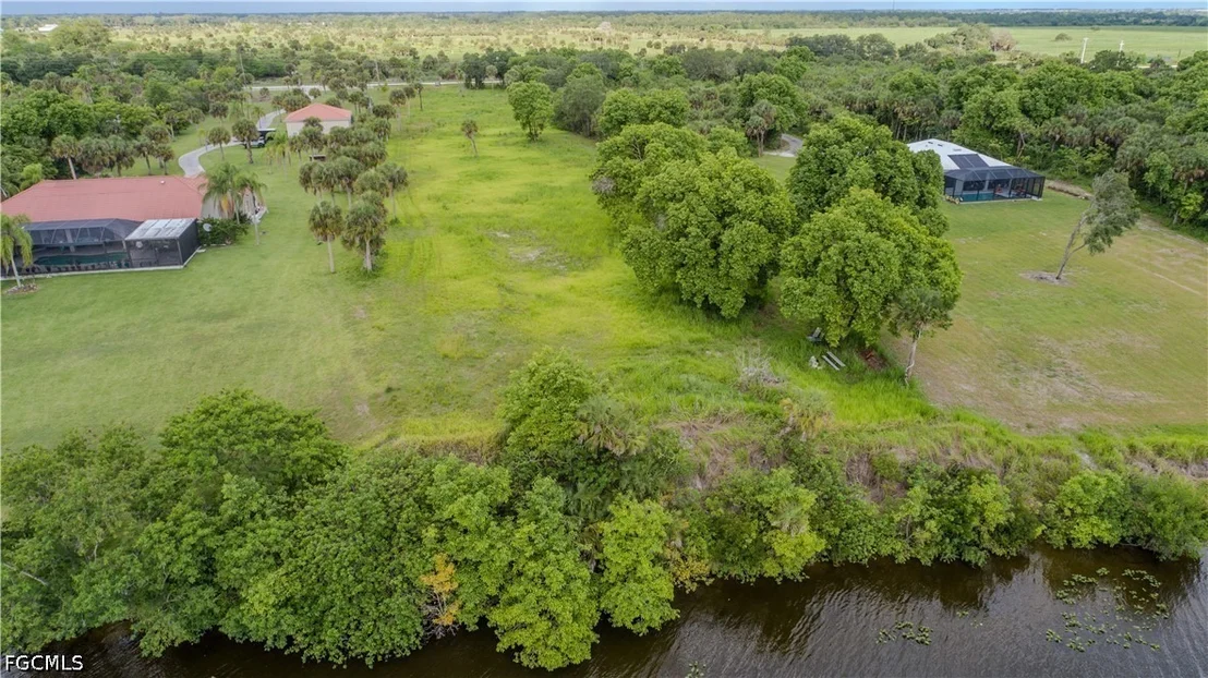 Photo of 5220 Fort Denaud Road