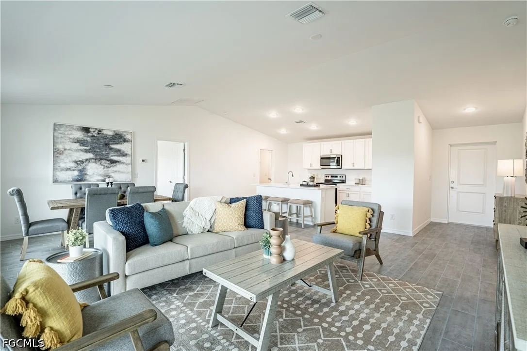 Photo of 2614 Helen Circle