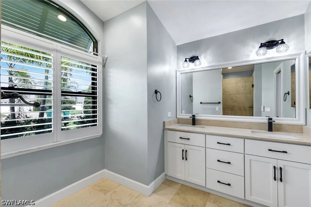 Photo of 520 Raven Way