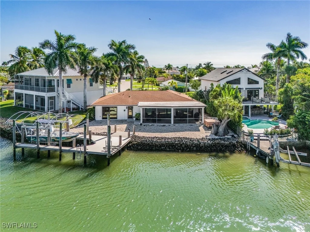 Photo of 121 JAMAICA Drive