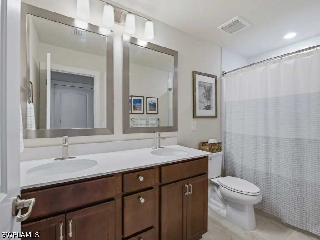Photo of 4010 E Hampton Circle