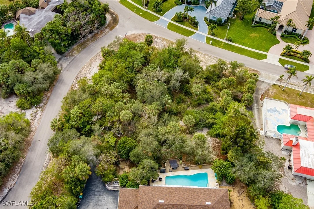 Photo of 889 Scott Drive