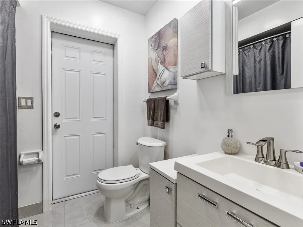 Photo of 22690 Island Lakes Drive