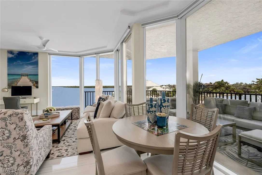 Photo of Unit 306 at 700 La Peninsula Boulevard