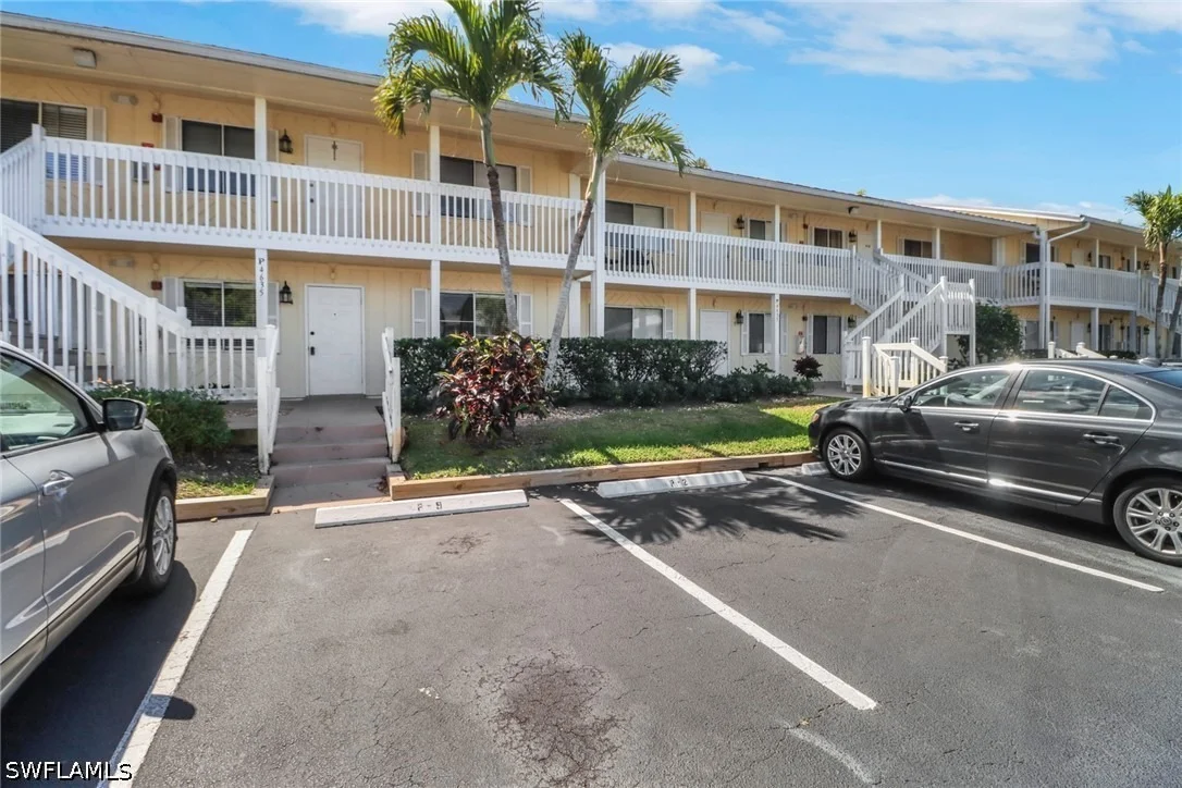 Photo of Unit P4 at 4635 Bayshore Drive