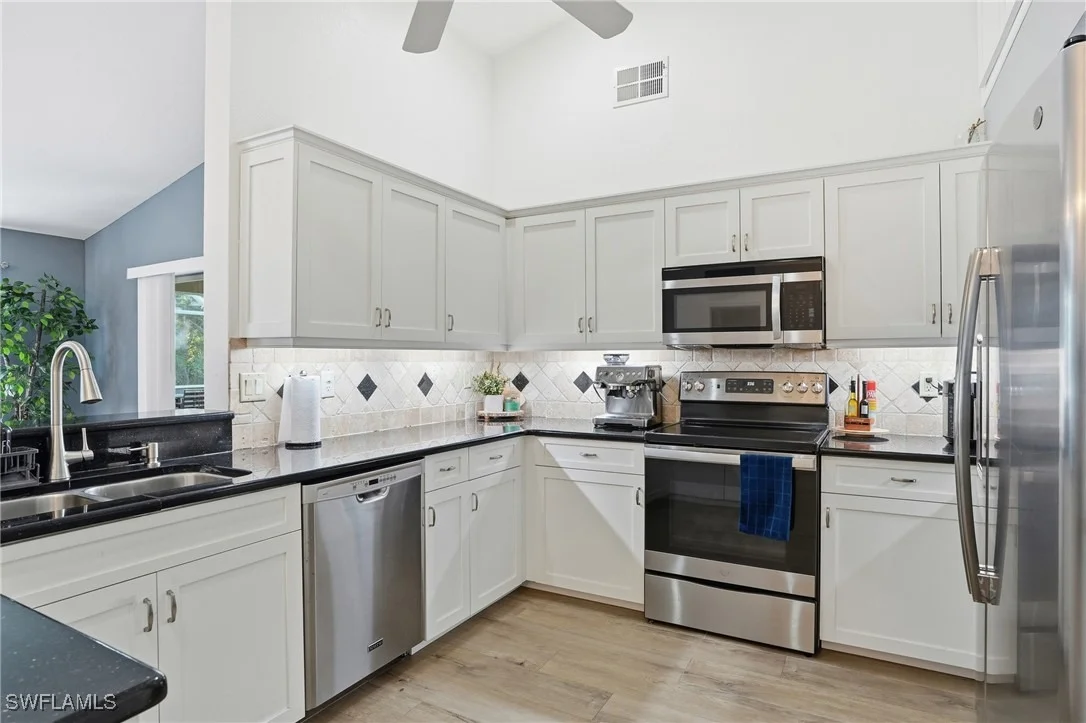 Photo of 272 Johnnycake Drive
