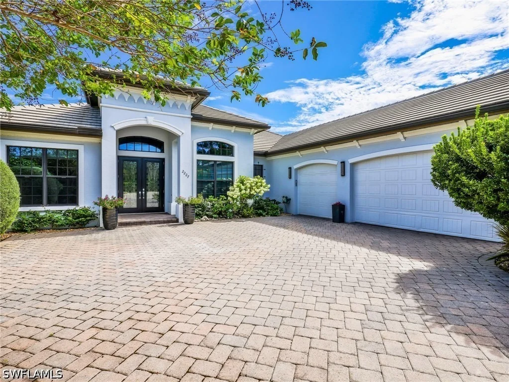 Photo of 2227 Somerset Place