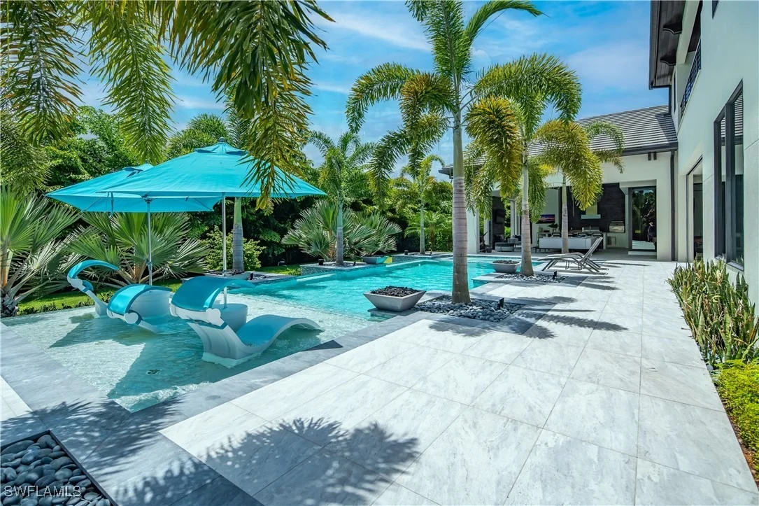 Photo of 882 CASSENA Road