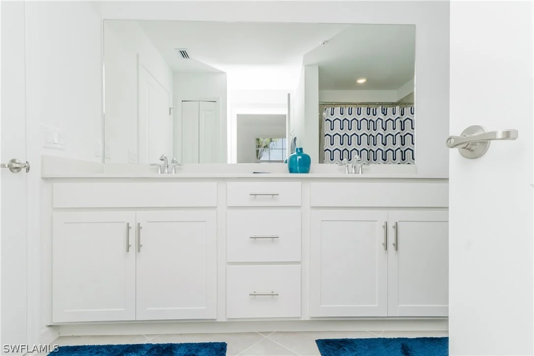 Photo of Unit 3828 at 5527 DOUBLE EAGLE Circle