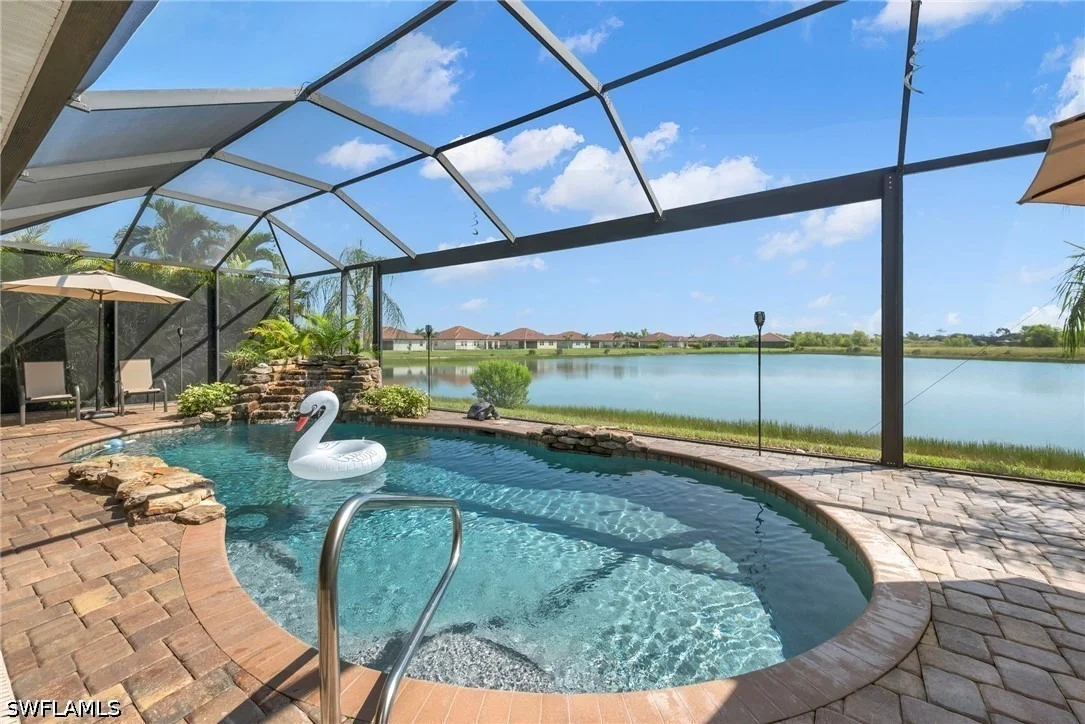 Photo of 2111 Grove Drive