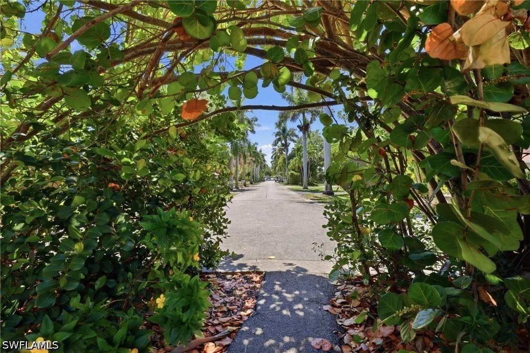 Photo of 840 Myrtle Terrace