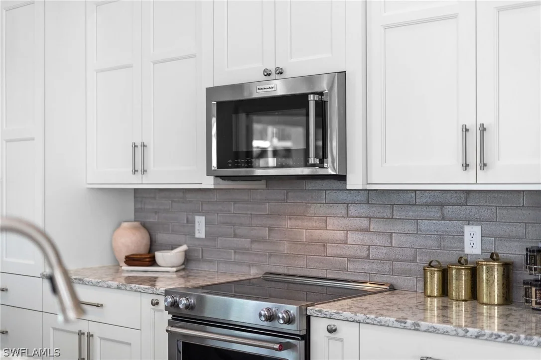Photo of 261 Kirtland Drive