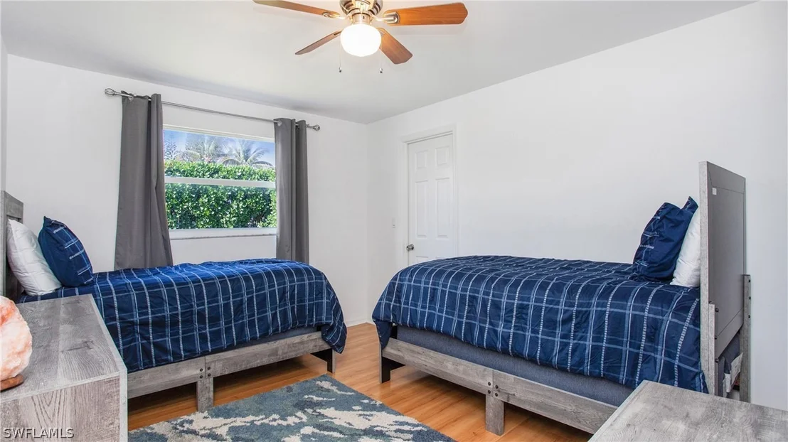 Photo of 800 100th Avenue N