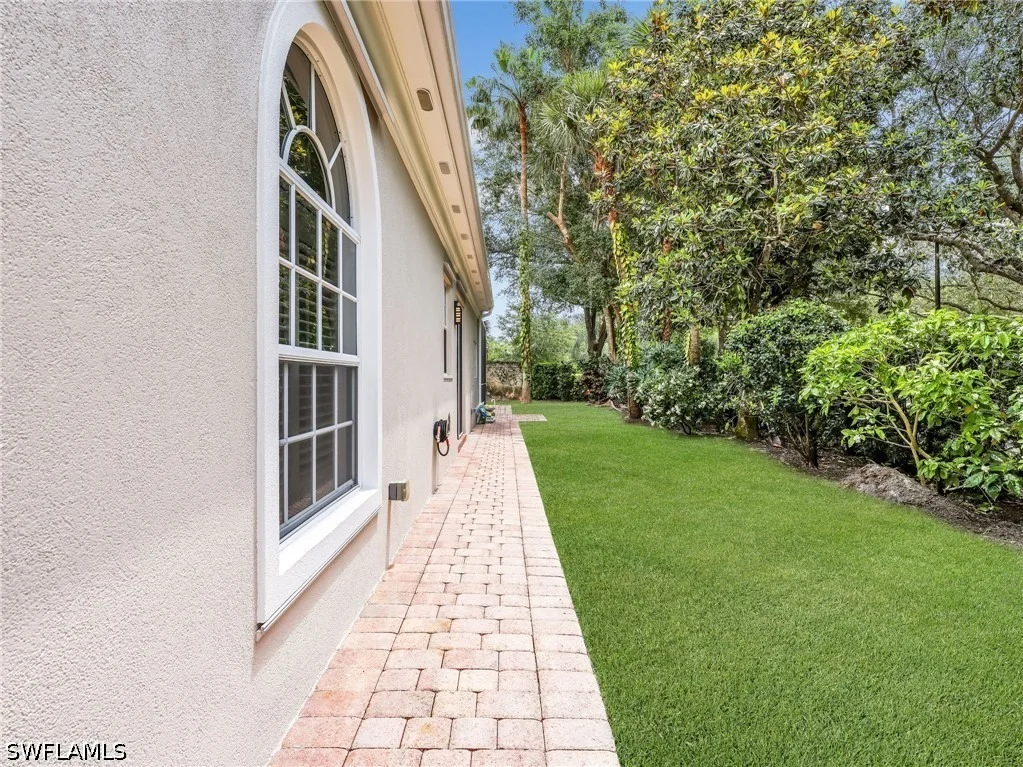 Photo of 5902 Bermuda Lane