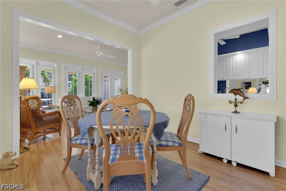 Photo of 5843 Charlton Way