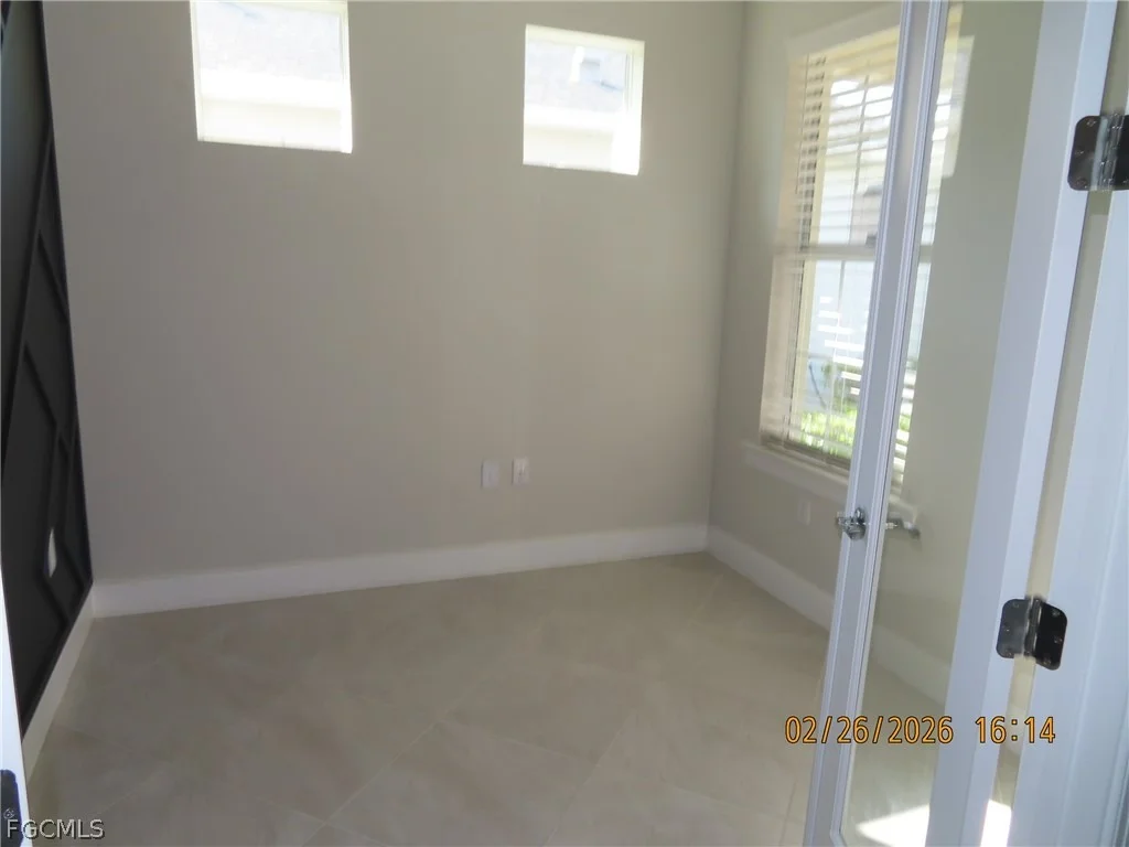Photo of 42090 Edgewater Drive