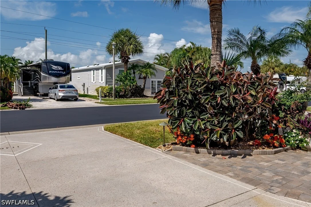 Photo of 1146 Silver Lakes Boulevard