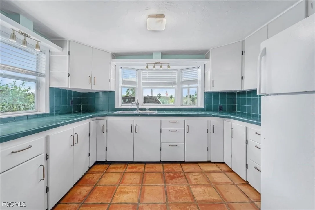 Photo of 1083 Sunset Strip