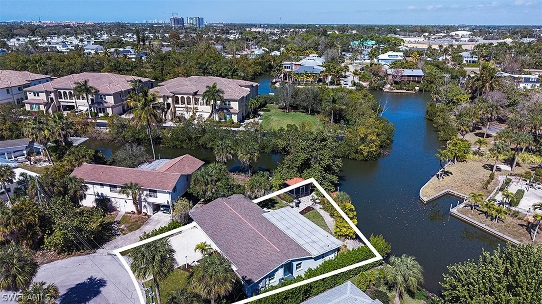 Photo of 3165 Lakeview Drive