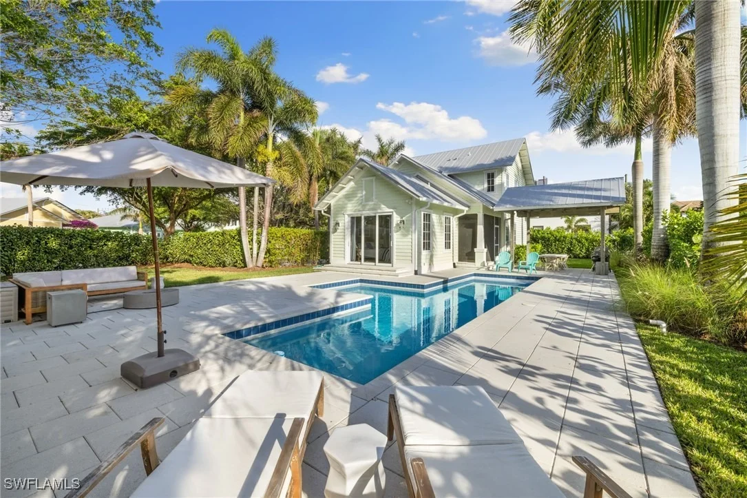 Photo of 572 7th Avenue N