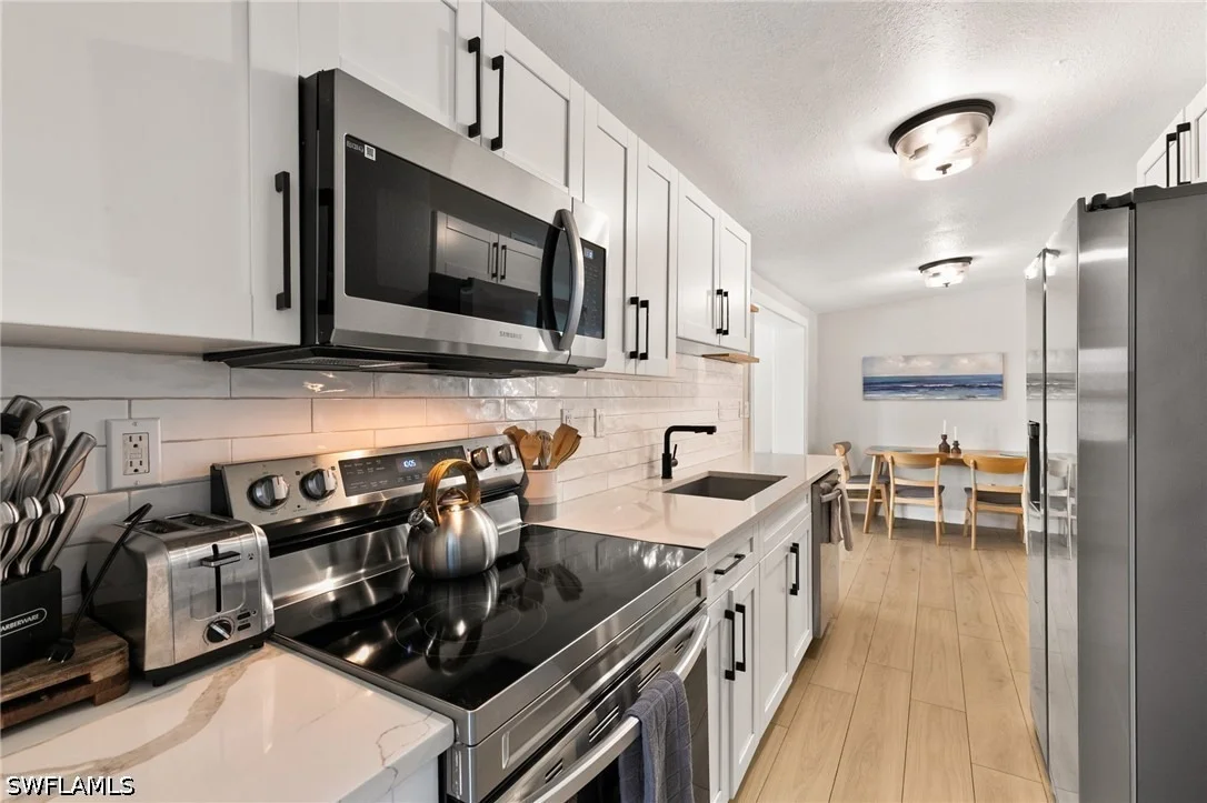 Photo of 2160 Holiday Lane