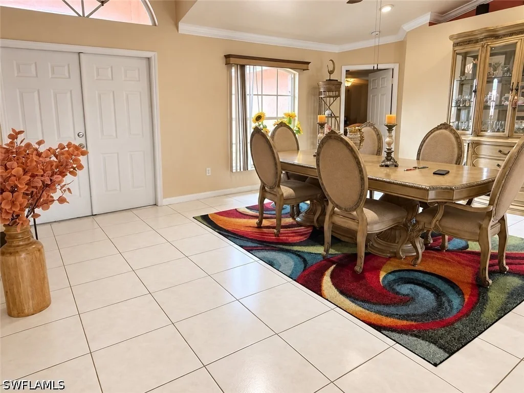 Photo of 4775 Everglades Boulevard N