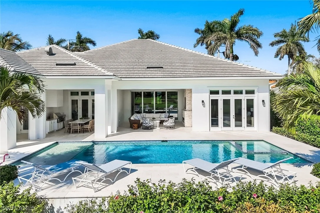 Photo of 730 Harbour Drive