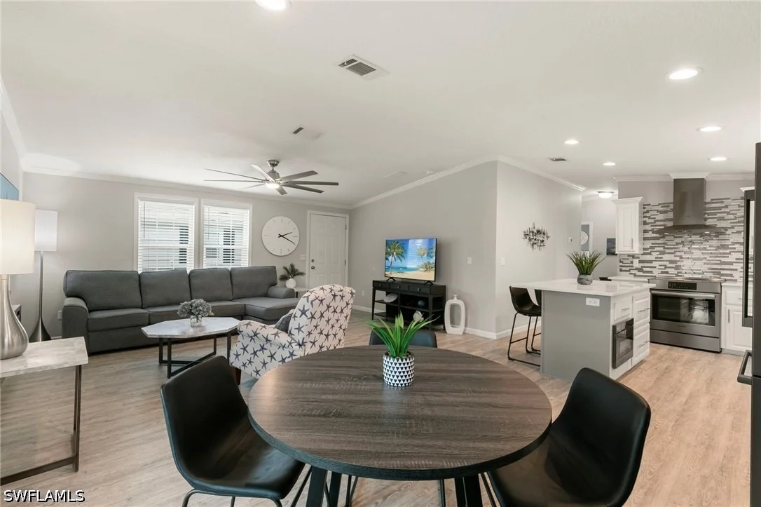 Photo of 1366 Diamond Lake Circle