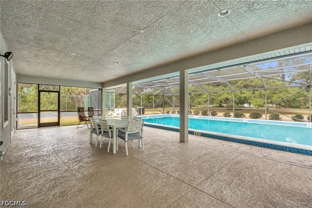 Photo of 1210 Riverbend Drive