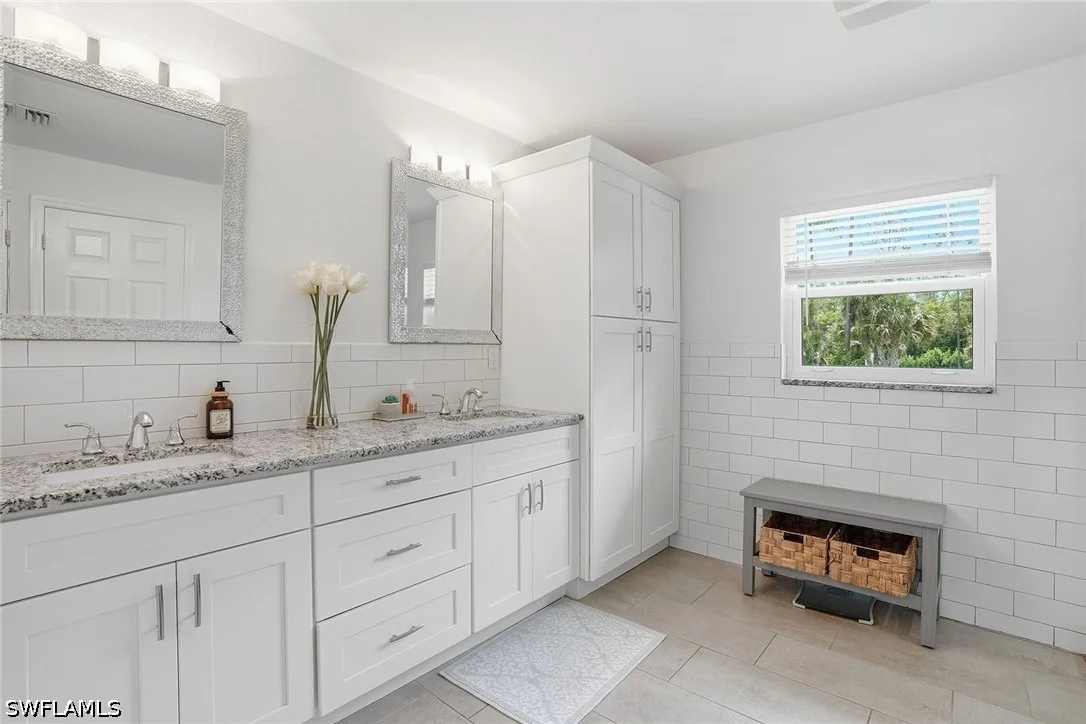 Photo of 721 Logan Boulevard S