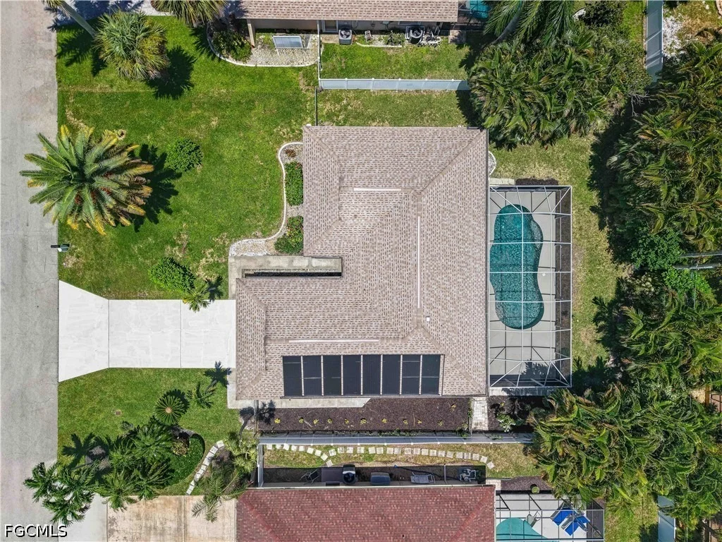 Photo of 3735 SE 3rd Place
