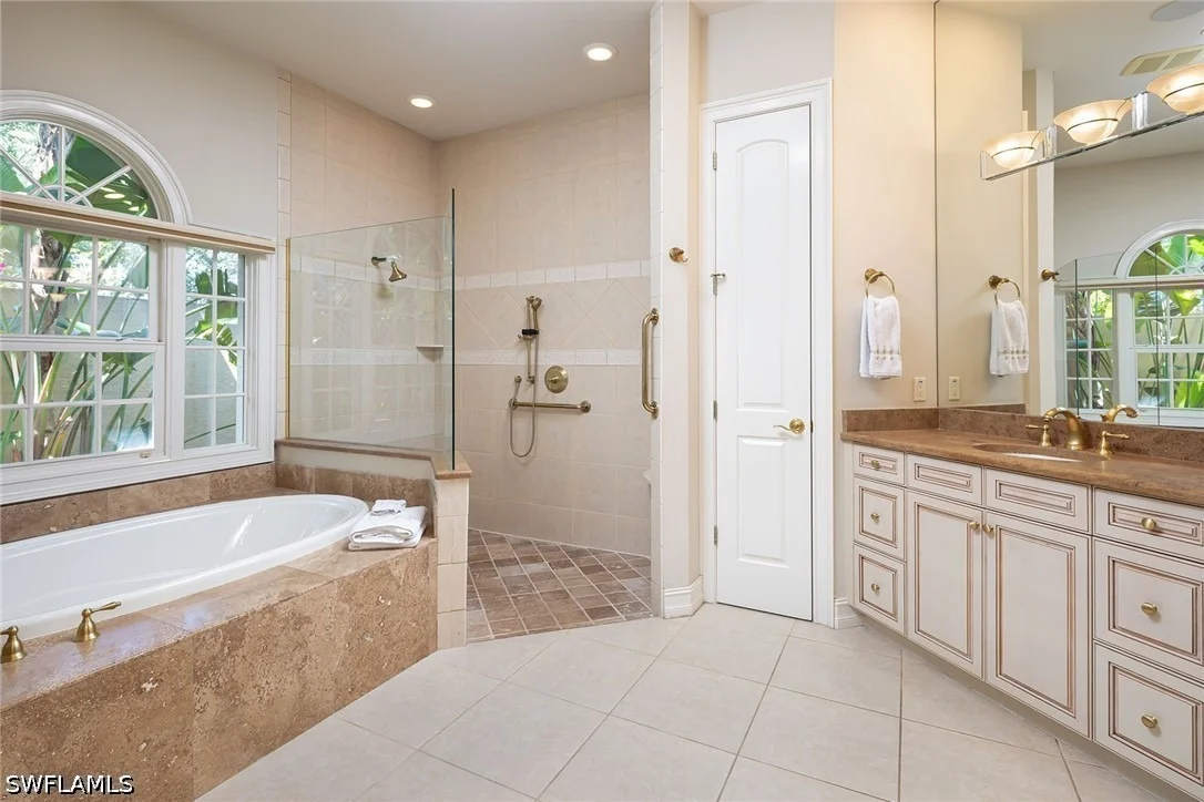 Photo of 12255 Colliers Reserve Drive