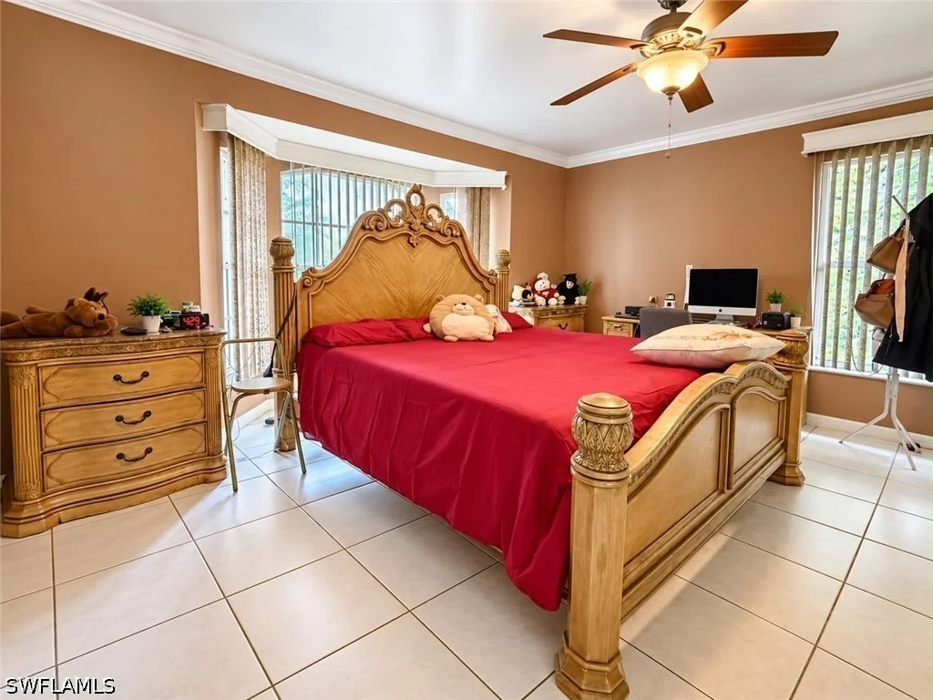 Photo of 4775 Everglades Boulevard N