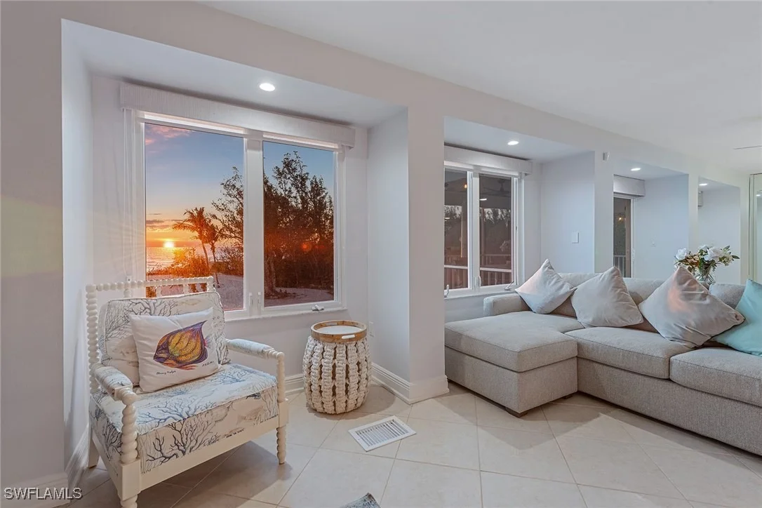 Photo of 10455 Keewaydin