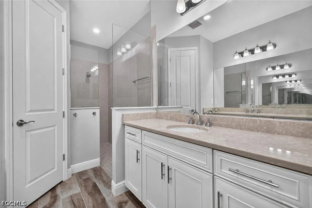 Photo of 2183 Marquesa Circle