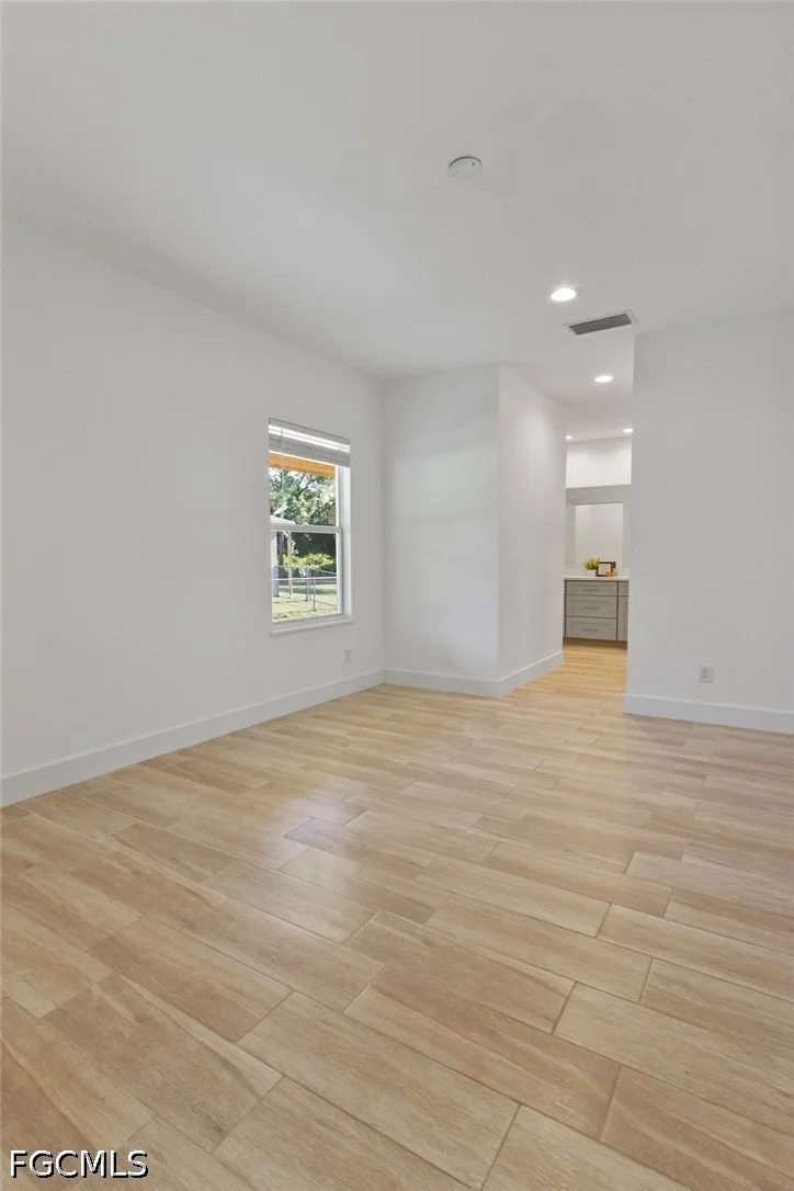 Photo of 2004 Grayson Avenue