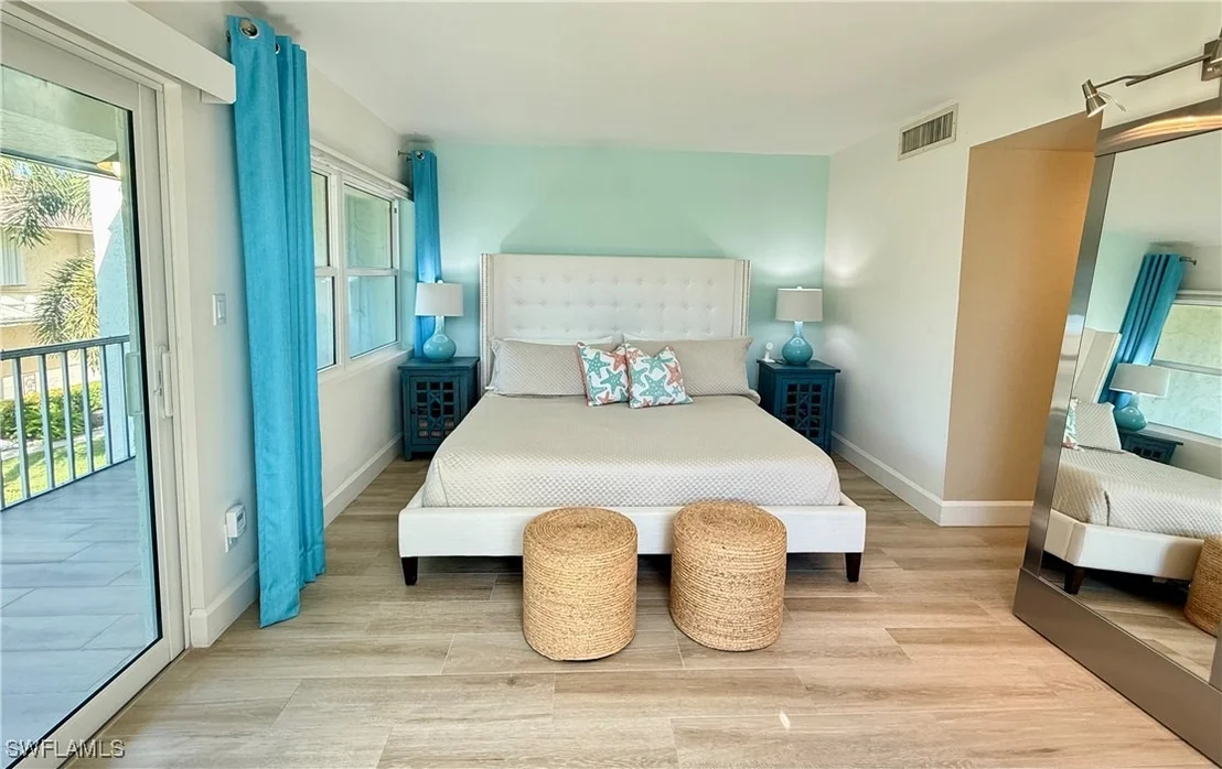 Photo of Unit 534 at 800 River Point Drive