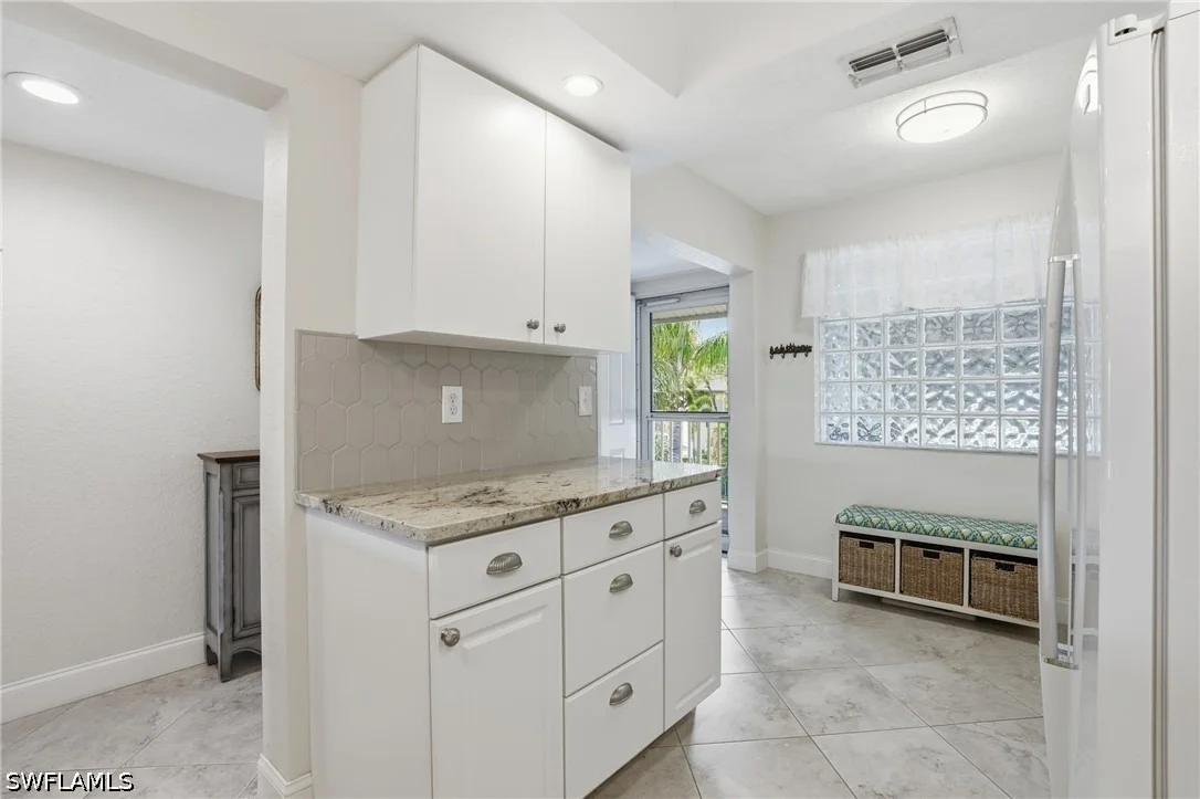 Photo of Unit 309 at 4111 Lorene Drive