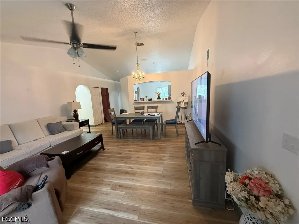 Photo of 502 Eldron Avenue