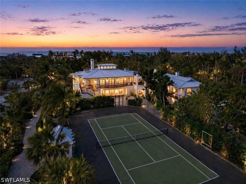 Photo of 16475/95 Captiva Drive