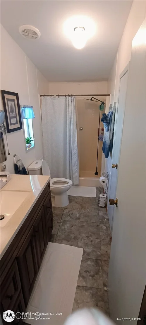 Photo of 133 Belle Isle Circle