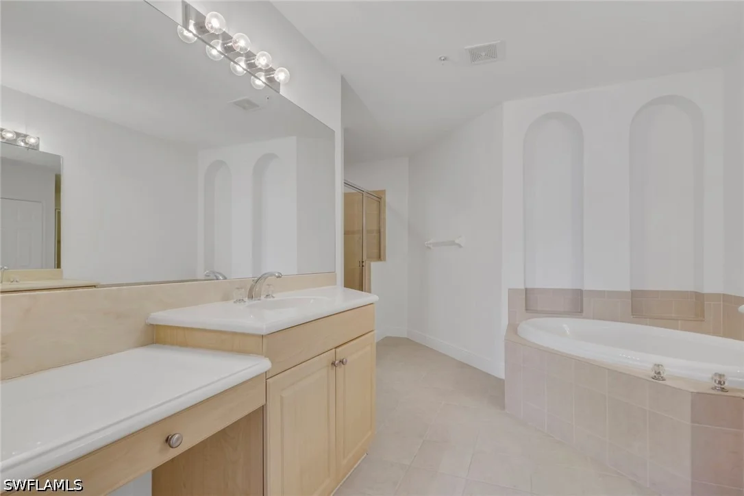 Photo of Unit 102 at 3580 Lansing Loop