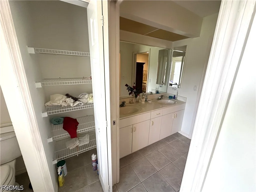 Photo of 2409 Del Ray Place