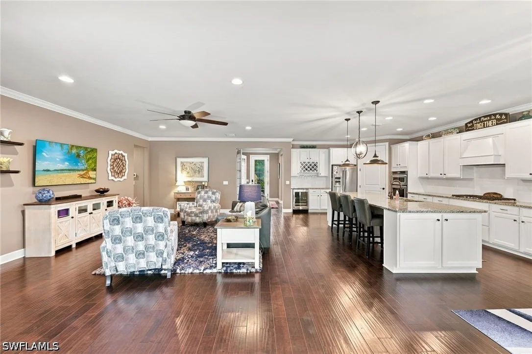 Photo of 7230 Live Oak Drive