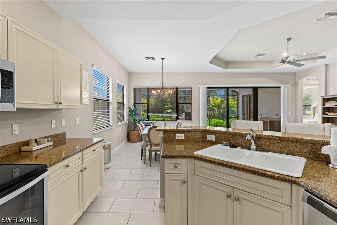 Photo of 1406 Serrano Circle