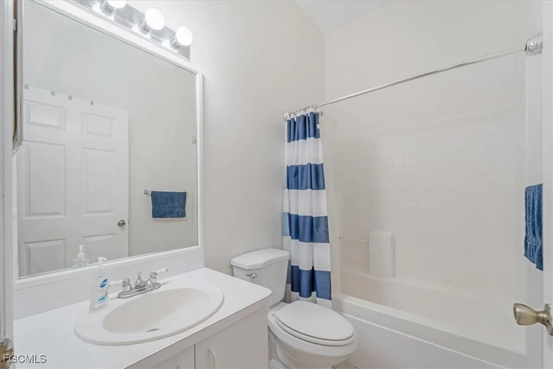 Photo of 821 Carlfield Avenue