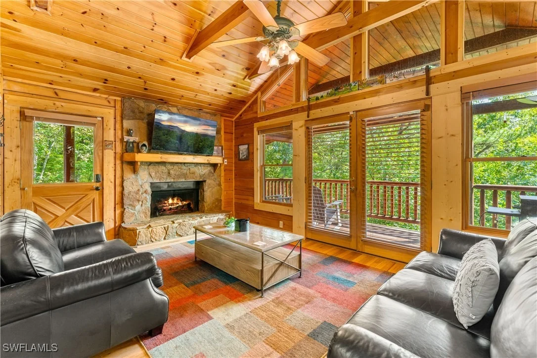 Photo of 4062 Chamberlain Lane