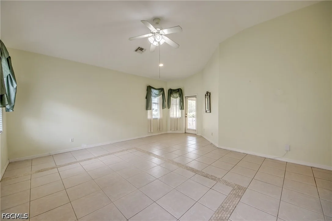 Photo of 8904 Baytowne Loop