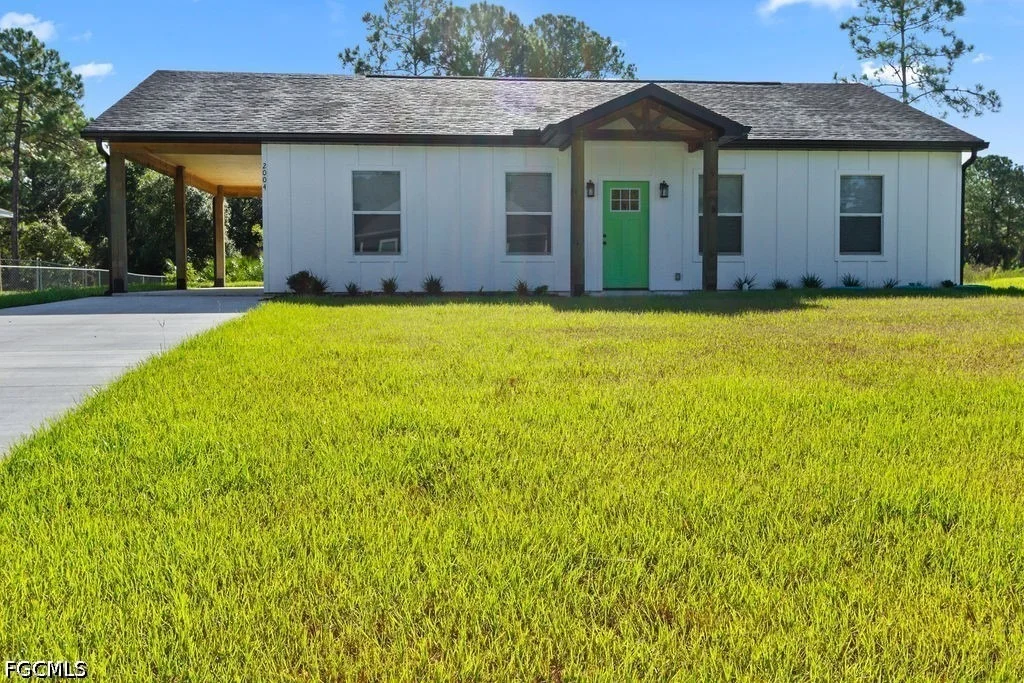 Photo of 2004 Grayson Avenue