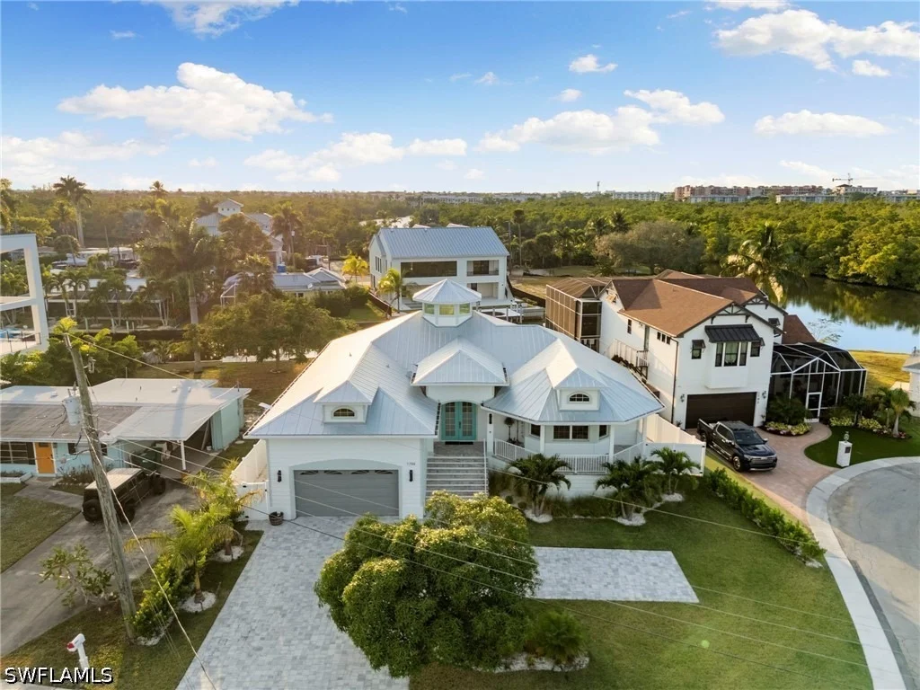 Photo of 1794 Holiday Lane